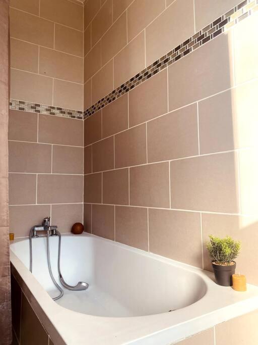 Apartament Proche Paris-Calme-Wifi-Netflix Villejuif Zewnętrze zdjęcie